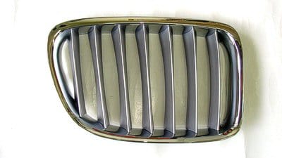 BM1200223 Grille Main